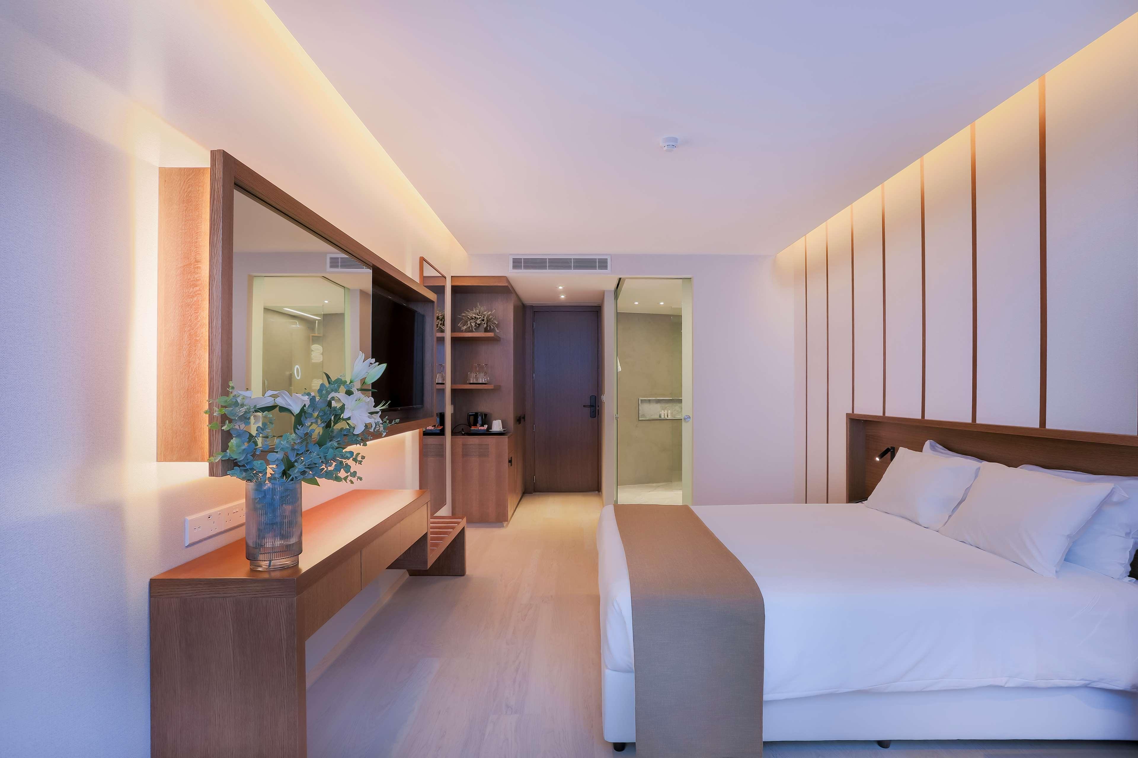 Radisson Beach Resort Ларнака Экстерьер фото